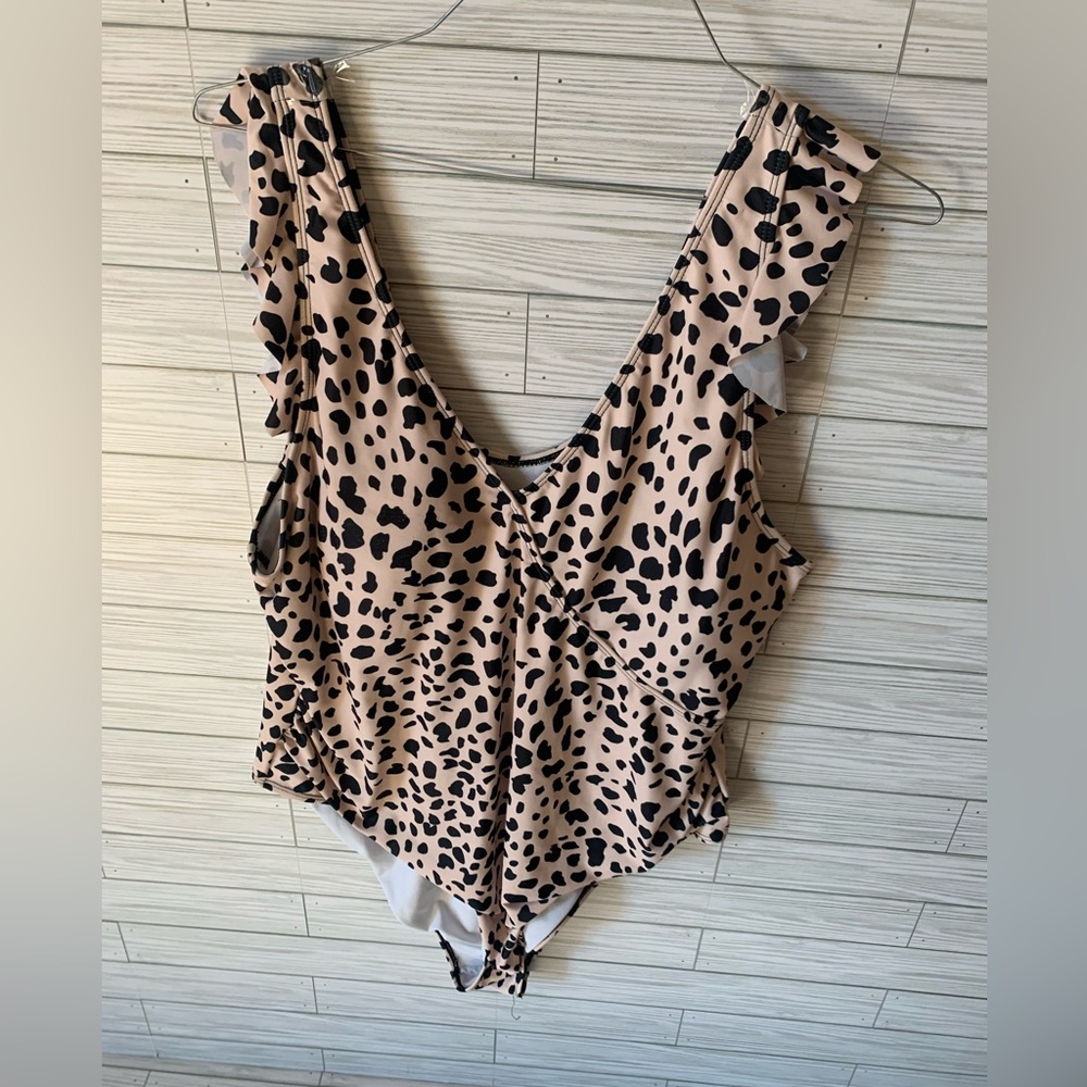 SHEIN v neck swim suit with ruffle leopard print